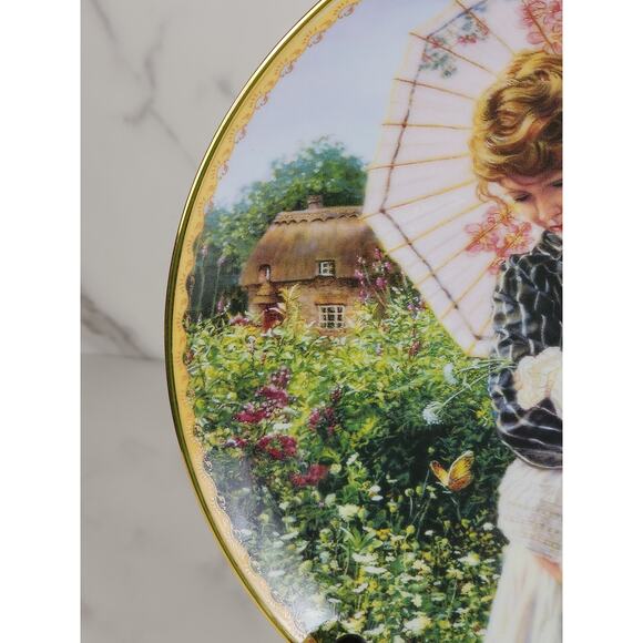 Home is Where The Heart Is Sandra Kuck 9 1/4" Porcelain 1995 Wall Decor Plate - Picture 4 of 11